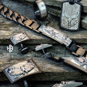 bundle of necklace/pendant & bracelet